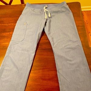 FIGS Kade Cargo Scrub pants in Heather Indigo- M/T